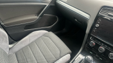 Volkswagen Golf 2.0 TDI R-Line 5dr Diesel Hatchback